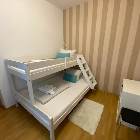 Zur Schleuse - Bis 6 Personen Mit Gem Garten * Rostock